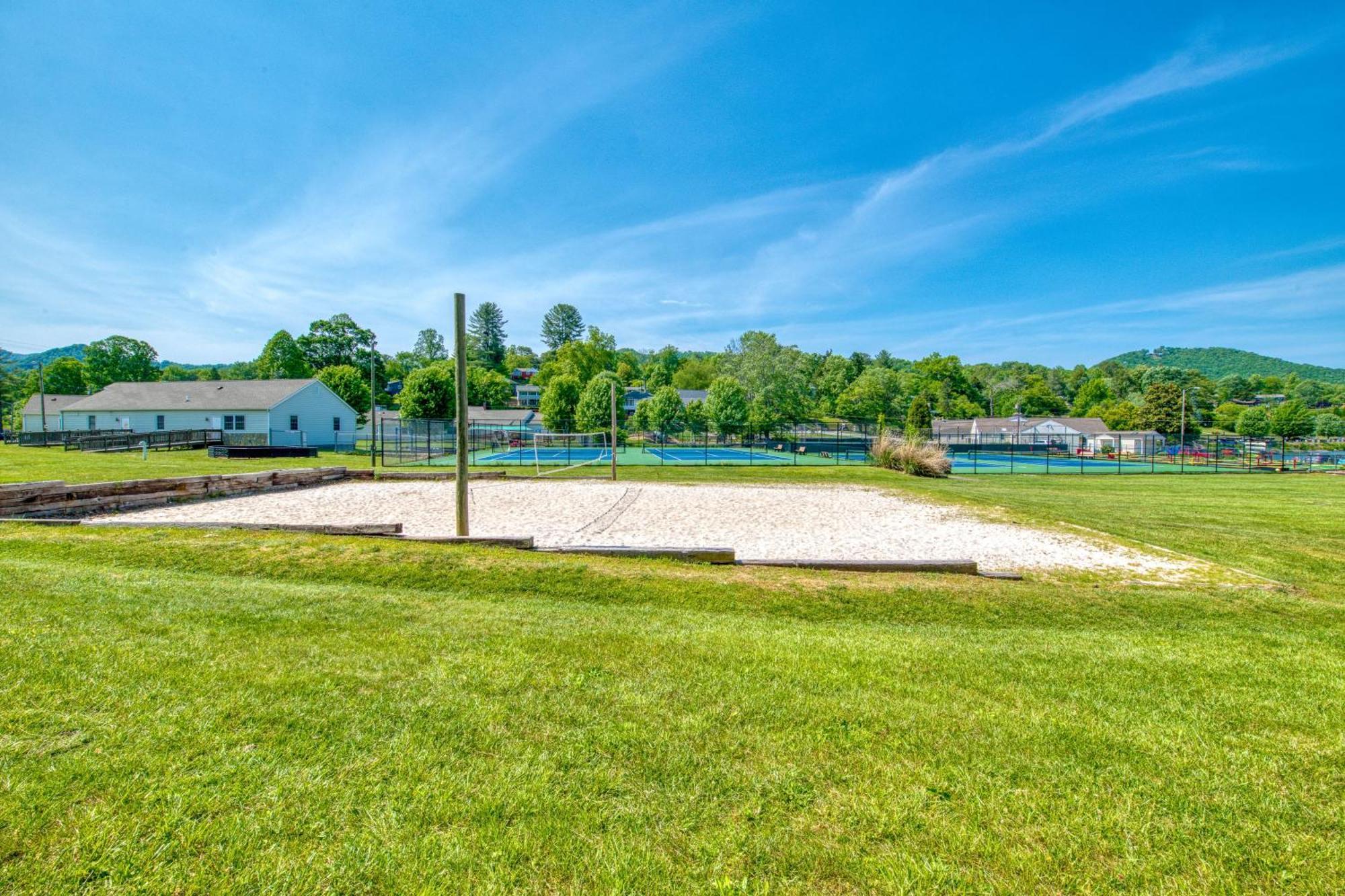 Hood Lower Lake Junaluska Esterno foto